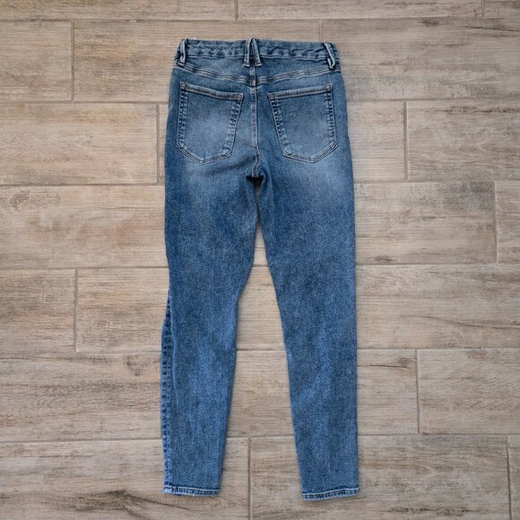 Good American Blue Skinny Jeans - Picture 2 of 5